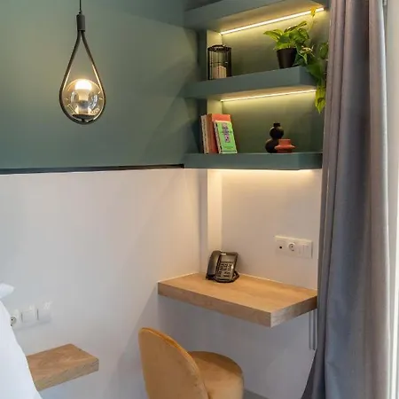 Mar25 By Smart Cozy - In The Heart Of - 9 Minutes From Metro - Available 24hr * Atenas